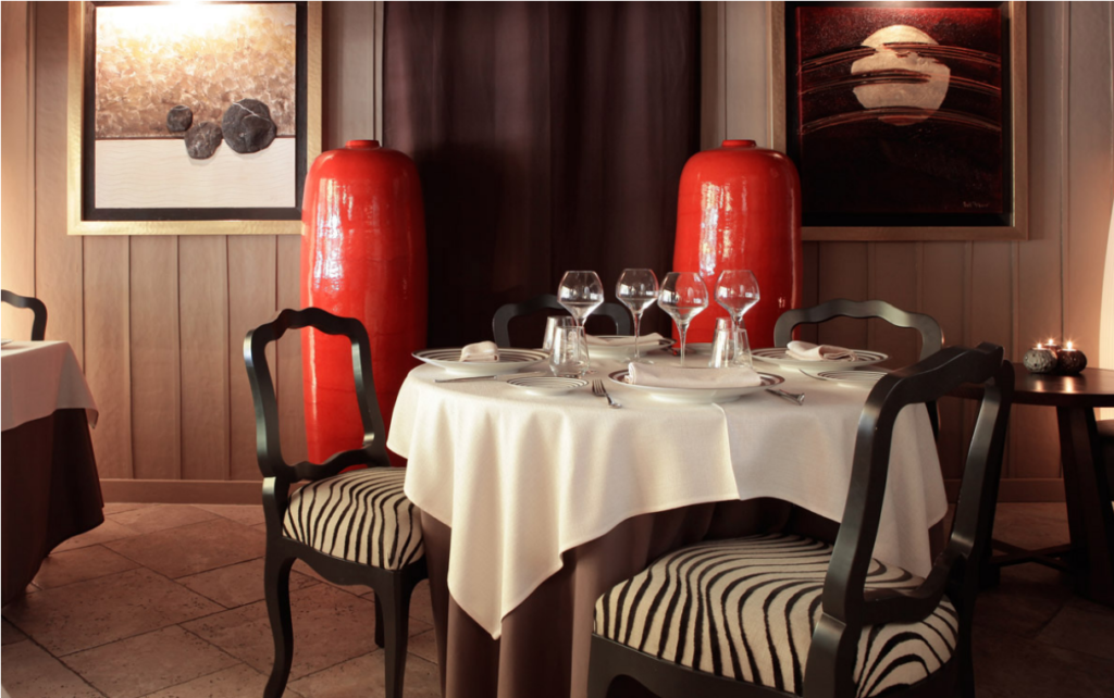 &98.png039;AUTHENTIC Restaurant Gastronomique Bassin Darcachon Slider